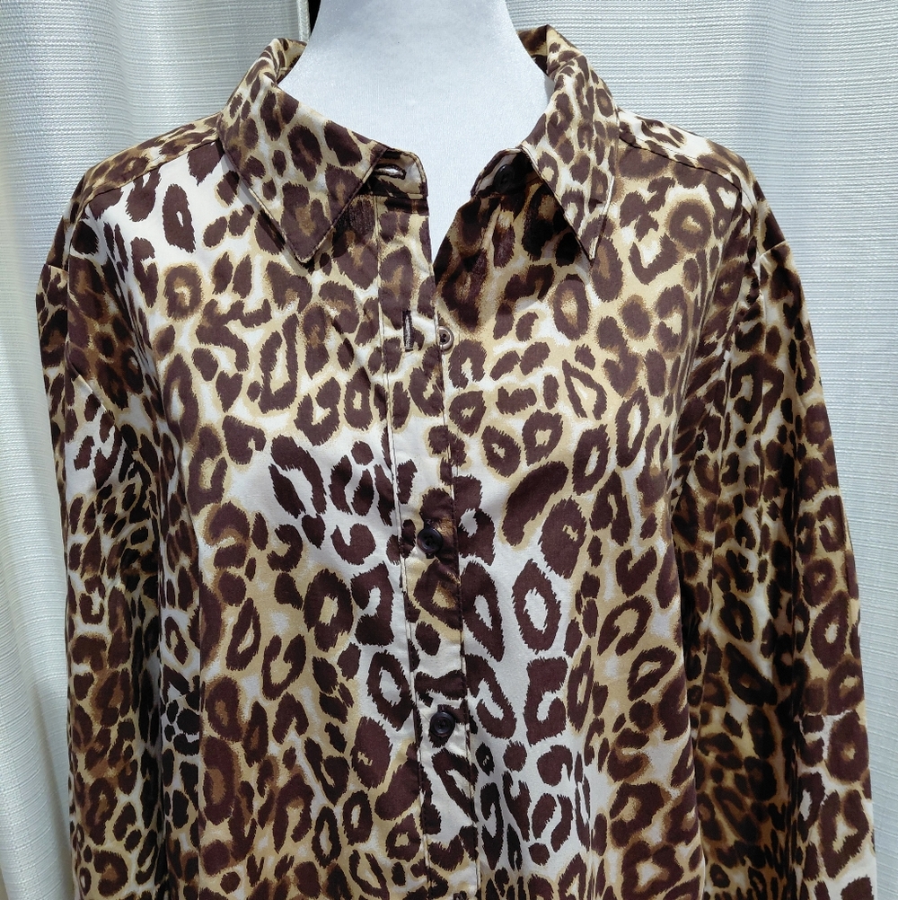 NWT Roaman's Leopard Button Down L/S Shirt